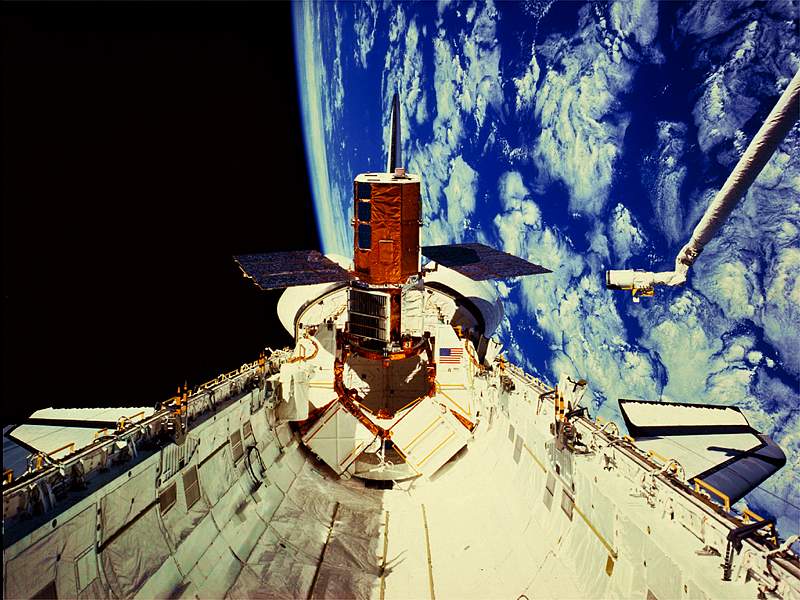 Mission STS-41C Onboard Scene